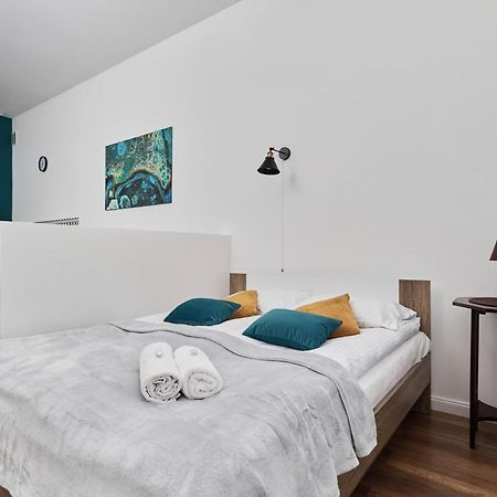 Dominikanska Old Town Studio W Kamienicy By Noclegi Renters Wrocław Exterior foto